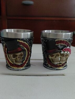 Skull Couple Decorative Shot Glasses - Black and Red
